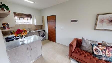 2 Bedroom Apartment in Rosettenville
