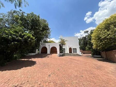 4 Bedroom House in Sunninghill