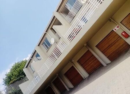 3 Bedroom Apartment in Bedford Park