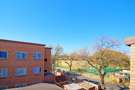 2 Bedroom Apartment in Kempton Park Central