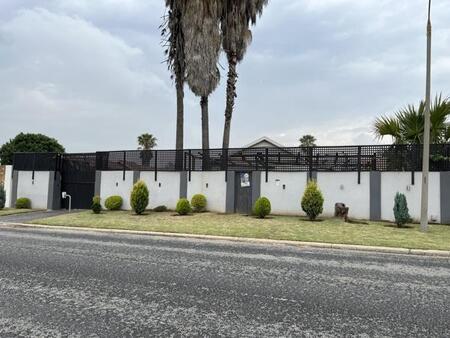 3 Bedroom House in Bonaero Park