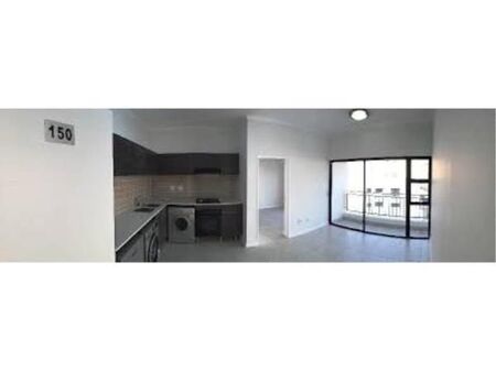 1 Bedroom Apartment in Modderfontein