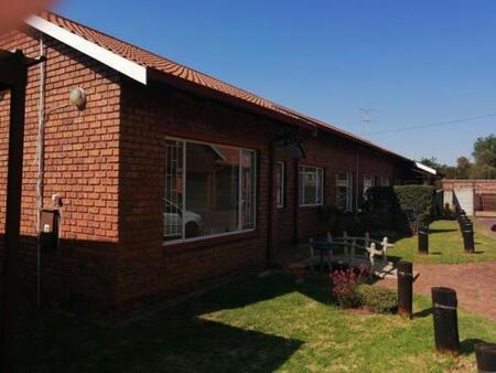 3 Bedroom Townhouse in Hazel Park