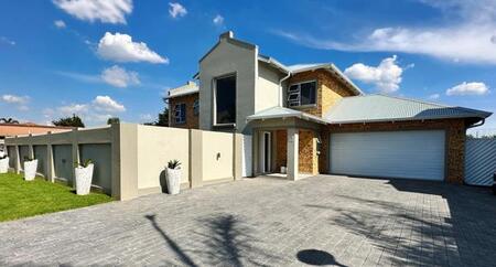 3 Bedroom Duplex in Beyers Park