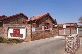 2 Bedroom Townhouse in Wierda Glen