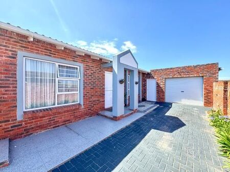 2 Bedroom House in Sherwood and surrounds