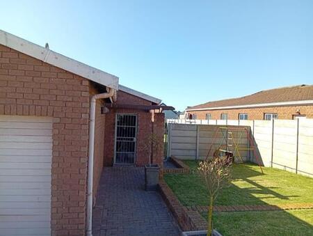 3 Bedroom House in Vredenburg