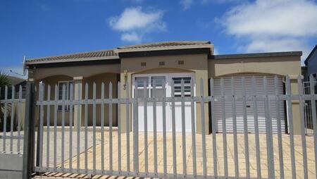4 Bedroom House in Saldanha
