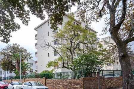 2 Bedroom Apartment in Claremont Upper