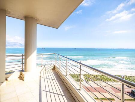 2 Bedroom Apartment in Table View