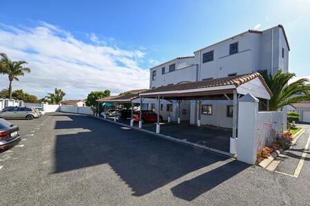 1 Bedroom Apartment in Parow North