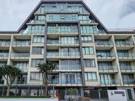 2 Bedroom Apartment in Mouille Point