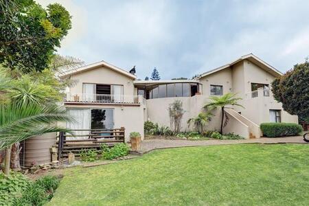 4 Bedroom House in Welgemoed