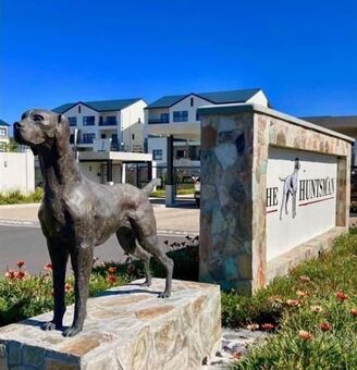 2 Bedroom Apartment in Somerset West Central