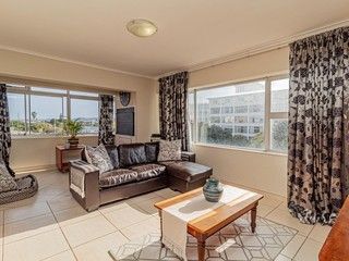 1 Bedroom House in Strand Central