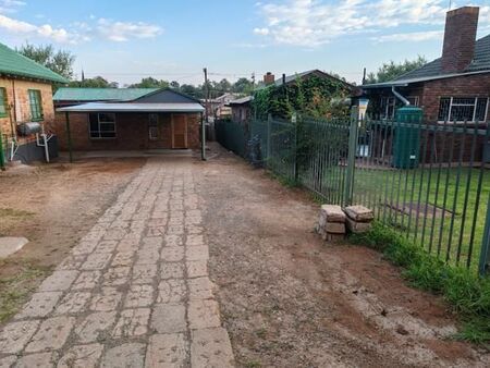 2 Bedroom Apartment in Postmasburg