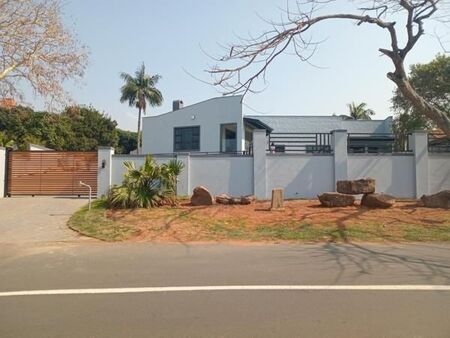4 Bedroom House in Umhlanga Rocks