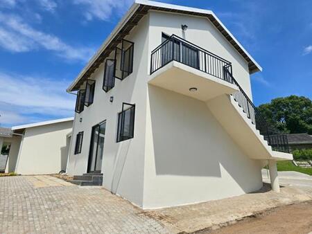 2 Bedroom Apartment in Gillitts