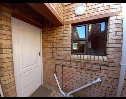 2 Bedroom Apartment in Bellair