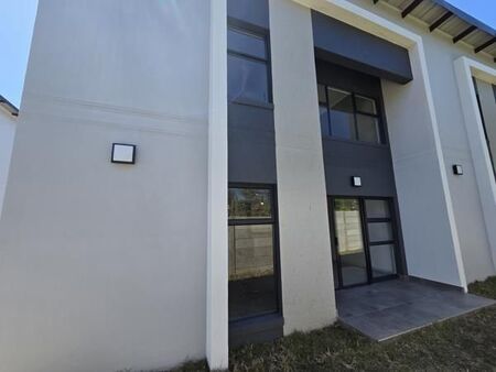 3 Bedroom Apartment in Westbrook