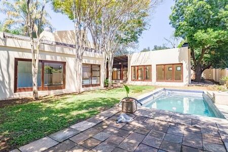 4 Bedroom House in Silver Lakes Golf Estate