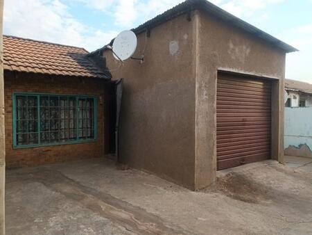 2 Bedroom House in Elandspoort