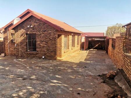 3 Bedroom House in Danville