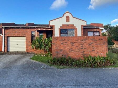 2 Bedroom townhouse - sectional to rent in Kabega, Port Elizabeth