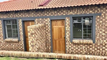 2 Bedroom townhouse - sectional to rent in Evander, Secunda