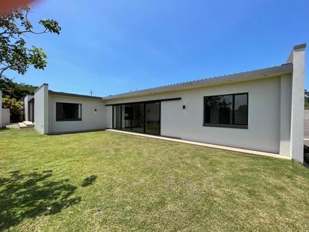 3 Bedroom Townhouse in Sheffield Beach