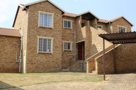 2 Bedroom Apartment in Radiokop