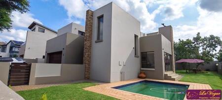 4 Bedroom House in The Hills