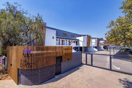 3 Bedroom Apartment in Lynnwood