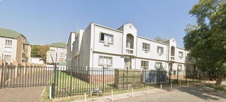 Bachelor apartment in Hatfield