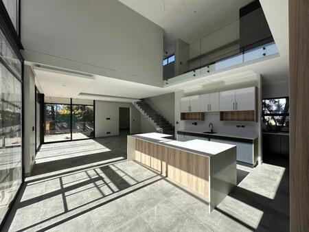 5 Bedroom House in Bryanston