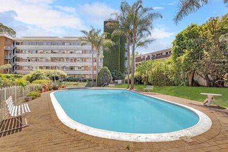 2 Bedroom Apartment in Parkwood