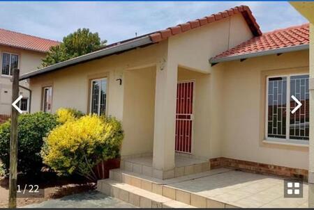 3 Bedroom House in Bloubosrand