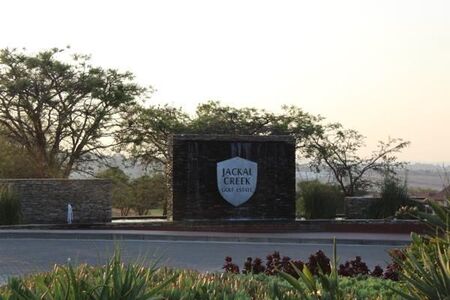 2 Bedroom Apartment in Jackal Creek Golf Estate