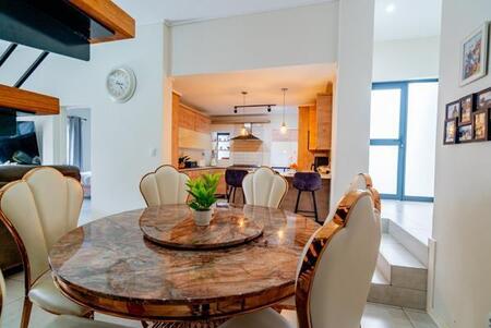 4 Bedroom Townhouse in Noordhang