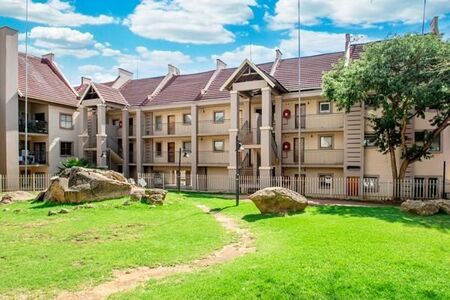 2 Bedroom Apartment in Sundowner