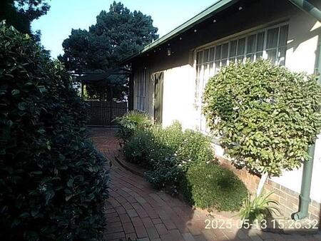 2 Bedroom House in Bromhof