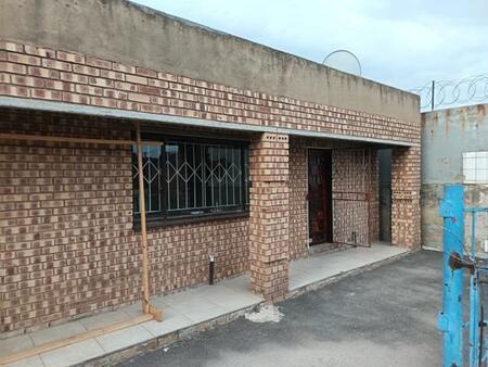 1 Bedroom House in Regents Park