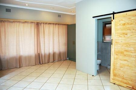 1 Bedroom Apartment in Cyrildene