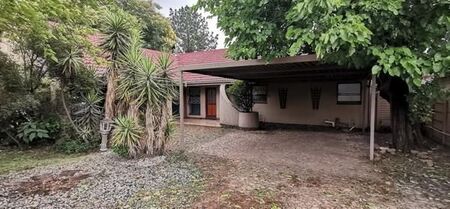 3 Bedroom House in Birchleigh North