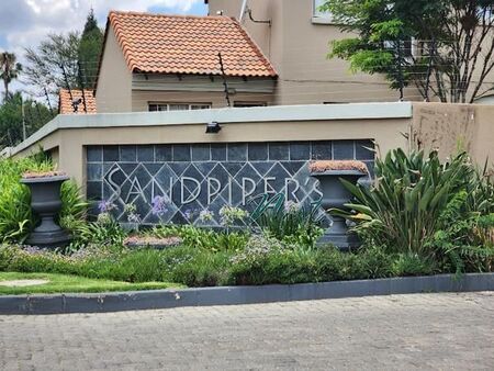 2 Bedroom Apartment in Glen Marais