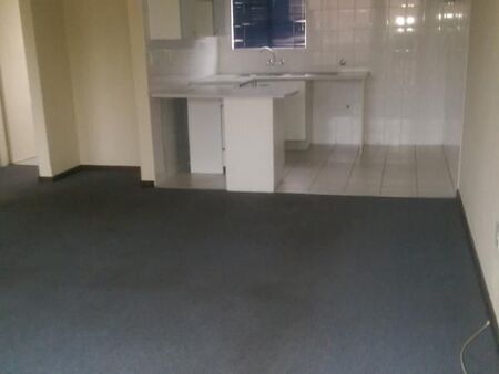 2 Bedroom Apartment in Glen Marais