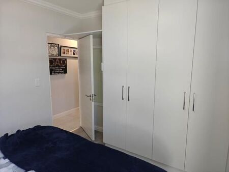 3 Bedroom House in Sunningdale