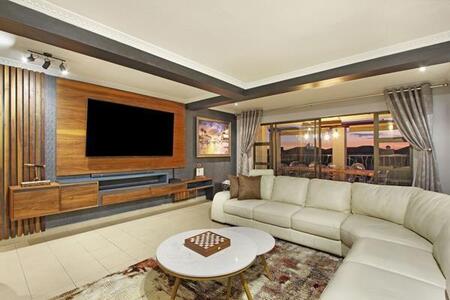 3 Bedroom House in Big Bay