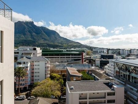 2 Bedroom Apartment in Claremont Upper