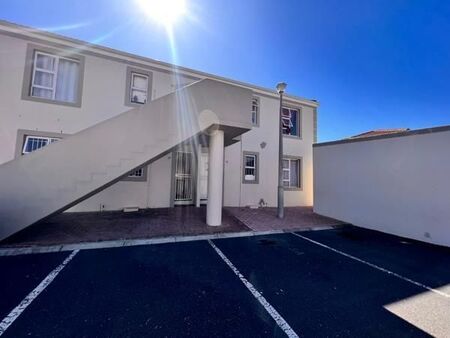 2 Bedroom Apartment in Parklands